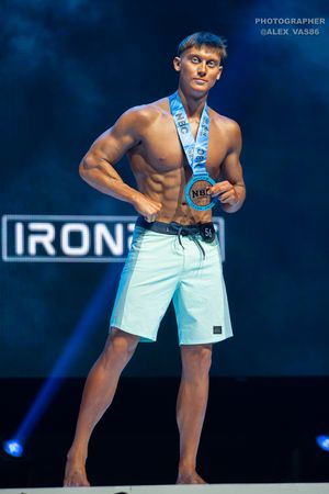 MEN'S PHYSIQUE ЮНИОРЫ